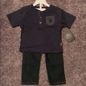 NWT 2 piece boy set